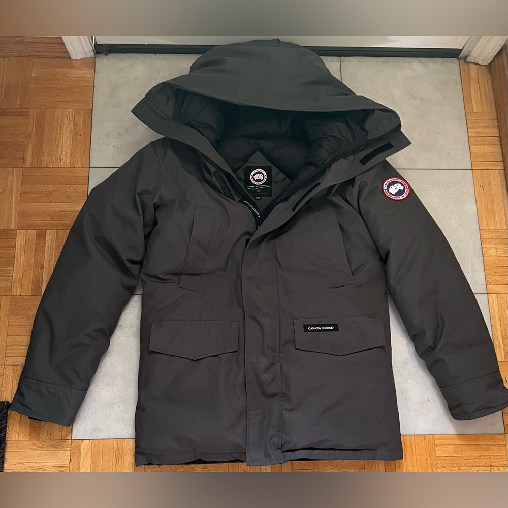 Authentic Canada Goose Parka Men's Gray Down Jacket with Hood, Size M